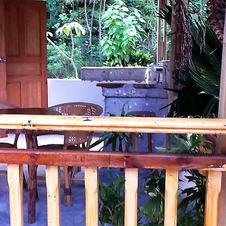Coco Bay Guest House Anse Volbert Village Eksteriør billede