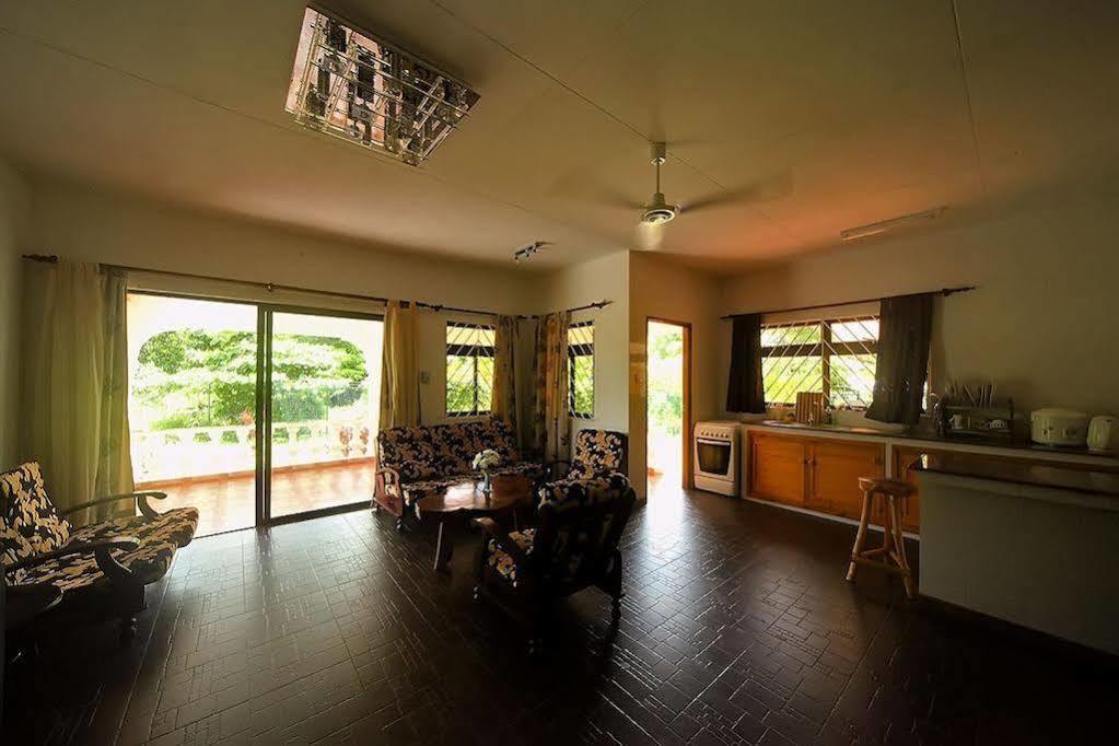 Coco Bay Guest House Anse Volbert Village Eksteriør billede