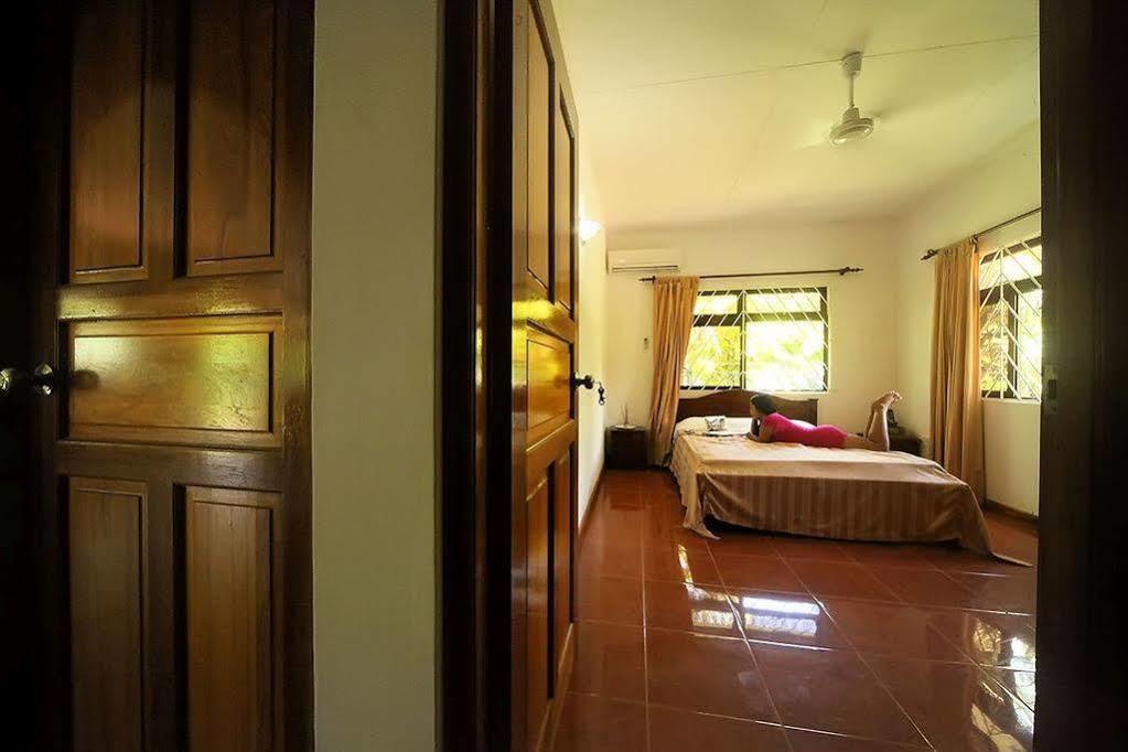Coco Bay Guest House Anse Volbert Village Eksteriør billede